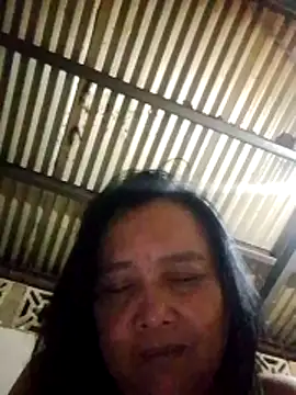 jeanyummytits online show from June 2026 12:22:01 PM