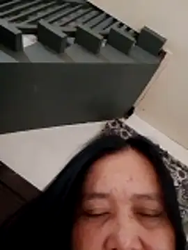 jeanyummytits online show from June 2026 02:23:02 AM