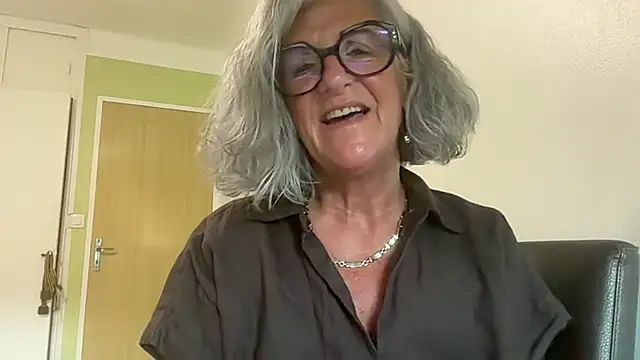 Snapshot of NaughtyMonicaUK chatting on June 2026 07:12:02 PM NaughtyMonicaUK online show from June 2026 07:12:02 PM