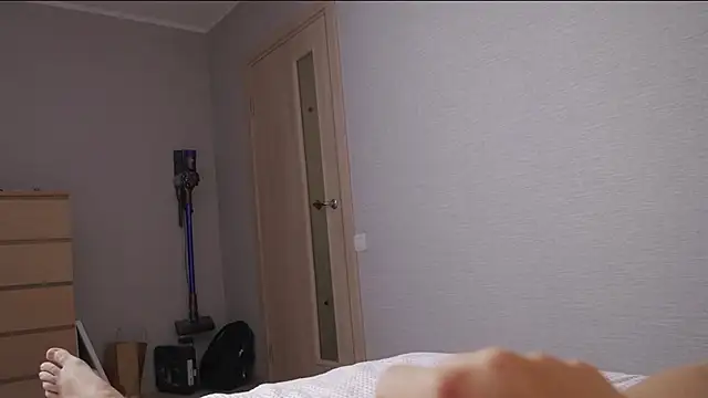 vesullillo online show from April 2026 06:25:01 AM