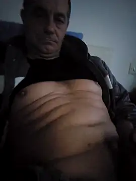 loulouferrari online show from April 2026 07:18:01 PM