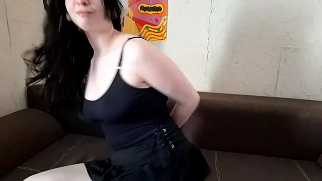 LuiseLecoultre online show from April 2026 05:11:01 AM