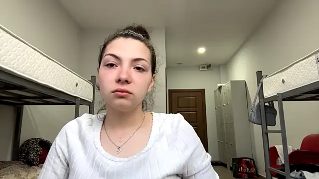 SharieLangan online show from April 2026 04:19:01 PM