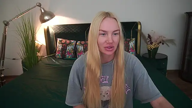 SavageKisses online show from May 2026 05:36:02 AM