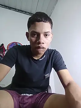 curious straight guy online show from April 2026 02:23:01 AM