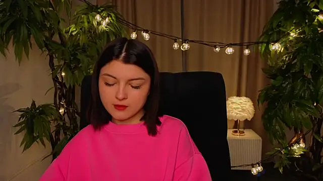 RuthRobinson online show from April 2026 10:51:01 AM