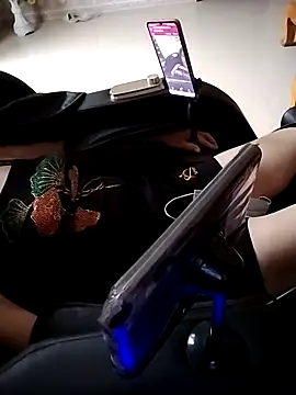 ALonmill online show from April 2026 10:51:02 AM