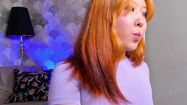 AzureMimi online show from April 2026 01:50:01 PM