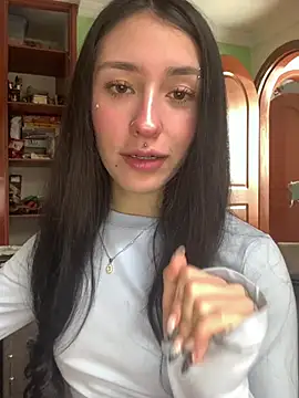 Snapshot of NickieCute- chatting on April 2026 08:12:02 PM NickieCute- online show from April 2026 08:12:02 PM