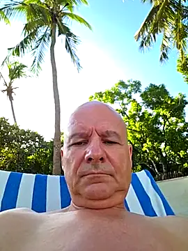 Snapshot of mannohmann5 chatting on June 2026 01:32:02 PM mannohmann5 online show from June 2026 01:32:02 PM