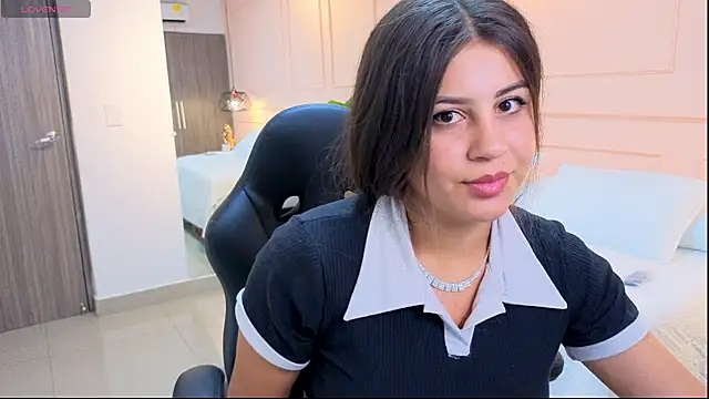 OLIVIA GARCIA   online show from April 2026 12:23:01 PM