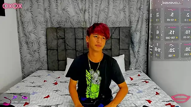 Snapshot of IhanKing chatting on July 2026 07:29:02 PM IhanKing online show from July 2026 07:29:02 PM