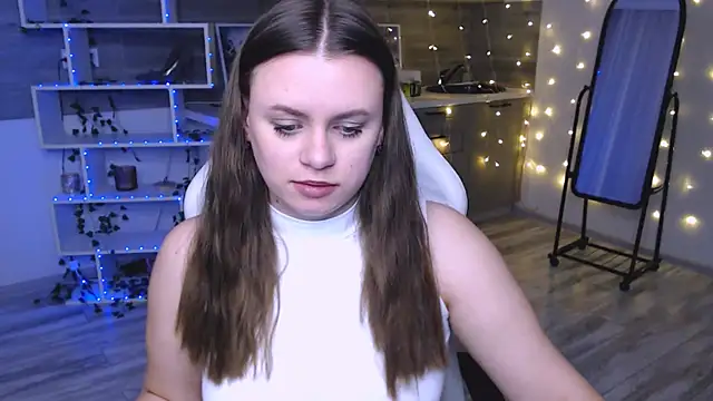 sofiarayan online show from April 2026 06:12:01 PM