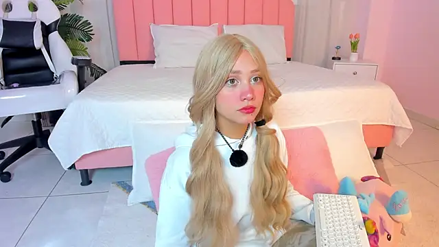 sweett fire online show from April 2026 05:25:01 PM