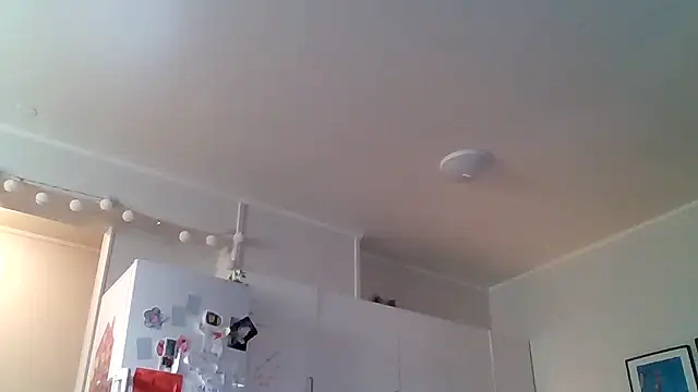 shyhornymommy online show from April 2026 04:00:01 PM