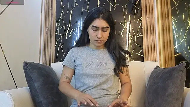 Julianas pm online show from April 2026 05:31:02 PM