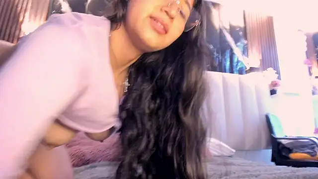 liarossi online show from April 2026 06:22:01 PM