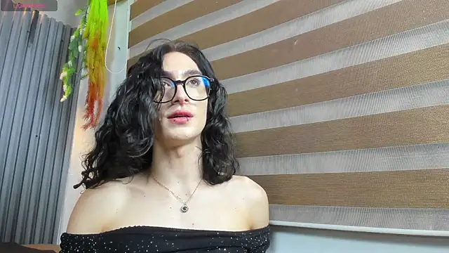 Snapshot of Shammy_rosse chatting on June 2026 09:46:01 PM Shammy rosse online show from June 2026 09:46:01 PM