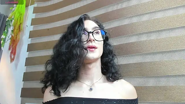 Snapshot of Shammy_rosse chatting on July 2026 08:11:02 PM Shammy rosse online show from July 2026 08:11:02 PM