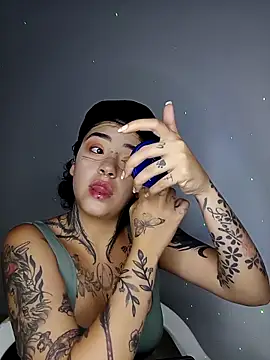 AteneaRockstar04 online show from April 2026 07:42:01 PM