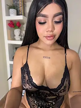 Snapshot of Tyra_malkovaa chatting on July 2026 04:39:02 AM Tyra malkovaa online show from July 2026 04:39:02 AM