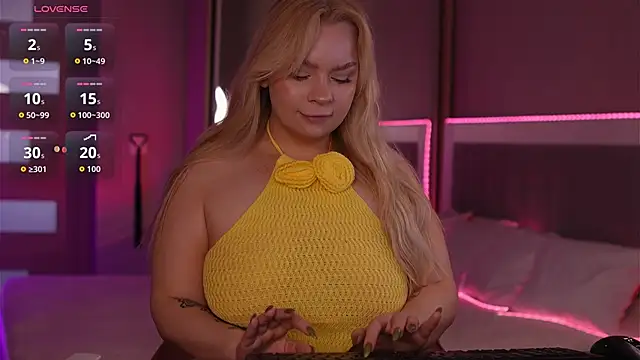 LisaLove3 online show from May 2026 08:01:01 AM
