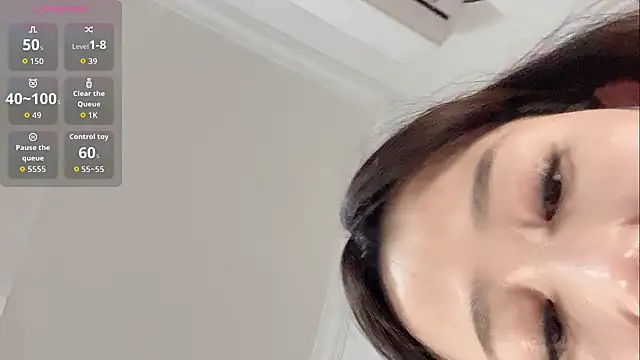 baiyueguang66 online show from April 2026 02:04:01 PM