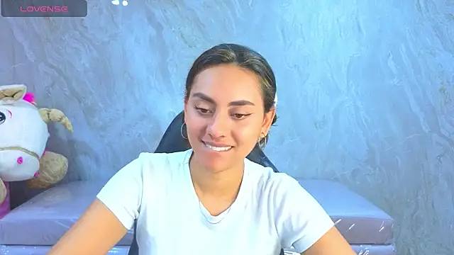 Snapshot of grecia_soler_a chatting on May 2026 01:07:01 PM grecia soler a online show from May 2026 01:07:01 PM