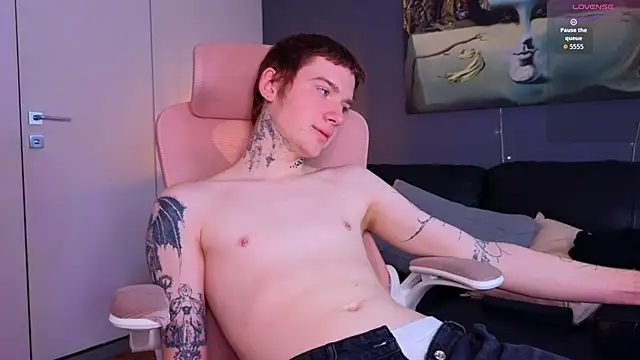 JusttJustin online show from April 2026 08:12:02 PM