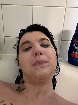 Courtneysinclair online show from April 2026 10:56:02 PM