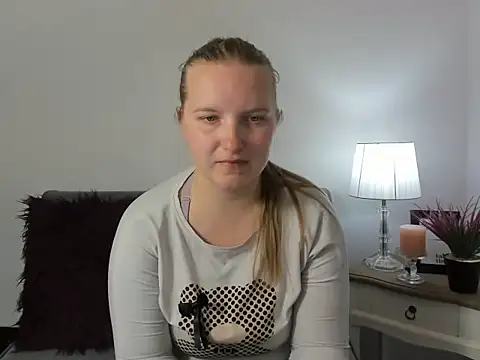 RoseTeacherX online show from April 2026 05:16:02 PM