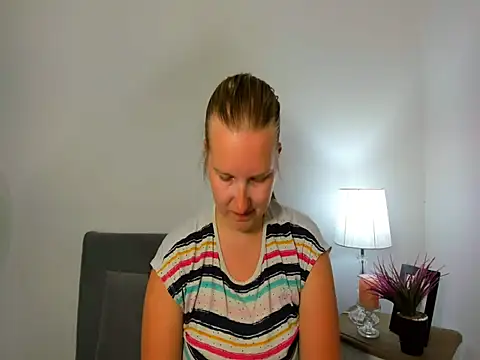 RoseTeacherX online show from May 2026 05:21:02 PM