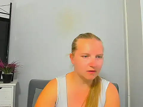RoseTeacherX online show from June 2026 05:35:01 PM