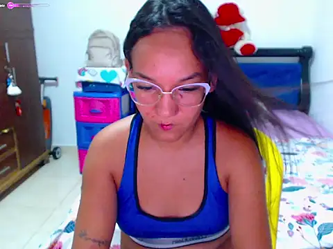 Roseluxs online show from May 2026 12:50:02 AM