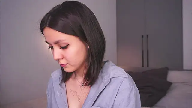 ElviraGounder online show from April 2026 05:54:02 AM