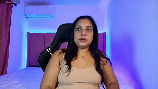 Bianca Royale online show from April 2026 07:58:01 PM