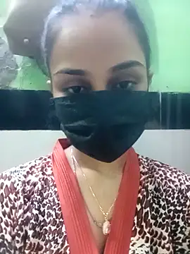 Lusi G online show from April 2026 12:41:01 PM