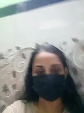 Lusi G online show from April 2026 11:19:02 AM