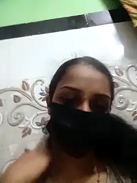 Lusi G online show from April 2026 11:19:02 AM