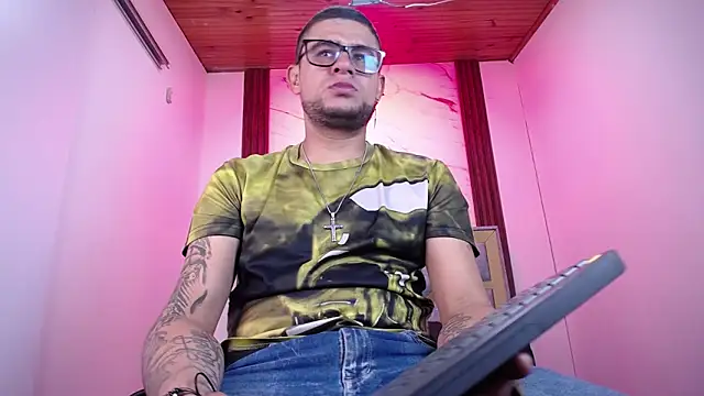 Nickk 21  online show from May 2026 01:50:02 PM