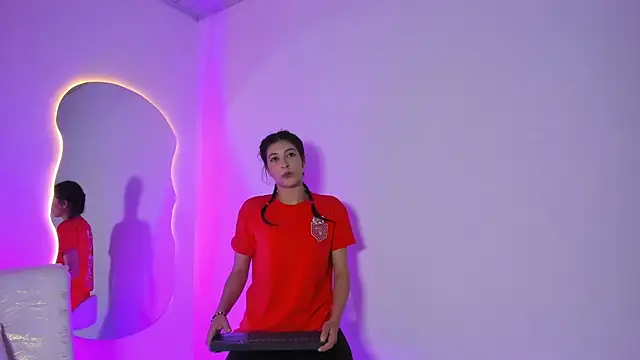 AdharaHamilton  online show from April 2026 12:57:01 AM