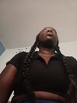 KaleaEbony online show from April 2026 04:41:02 PM