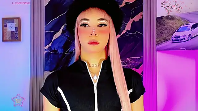 Snapshot of moon_sweet- chatting on May 2026 03:02:01 AM moon sweet- online show from May 2026 03:02:01 AM
