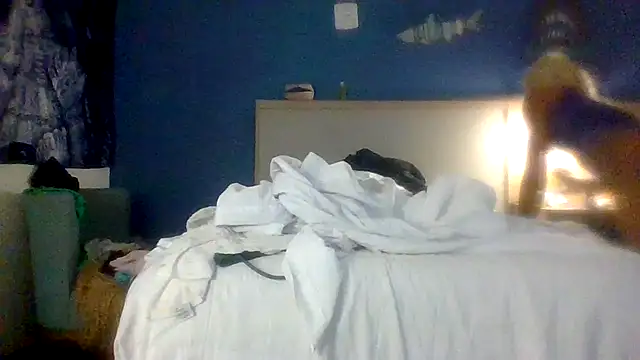 Snapshot of Dicksee_Left chatting on June 2026 10:23:01 PM Dicksee Left online show from June 2026 10:23:01 PM