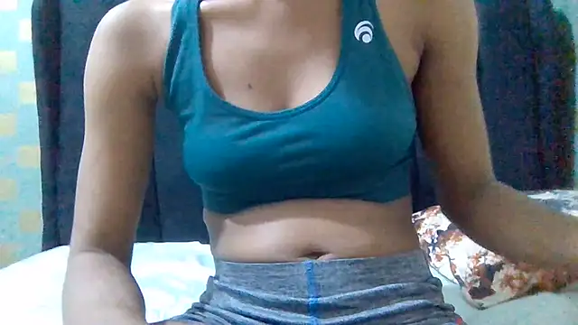 Snapshot of Tessy- chatting on June 2026 12:39:01 AM Tessy- online show from June 2026 12:39:01 AM