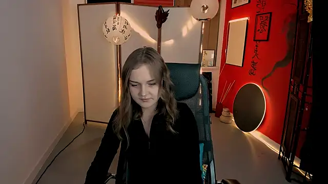 LissaTelor online show from April 2026 09:30:01 AM