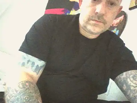 Whosdiss online show from May 2026 06:45:02 PM