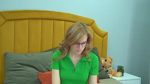 GraceHudsons online show from May 2026 04:19:01 AM