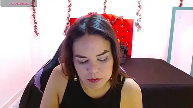 isabella16092020 online show from April 2026 03:02:01 PM