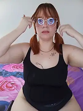 Curves Nina online show from July 2026 04:00:01 PM